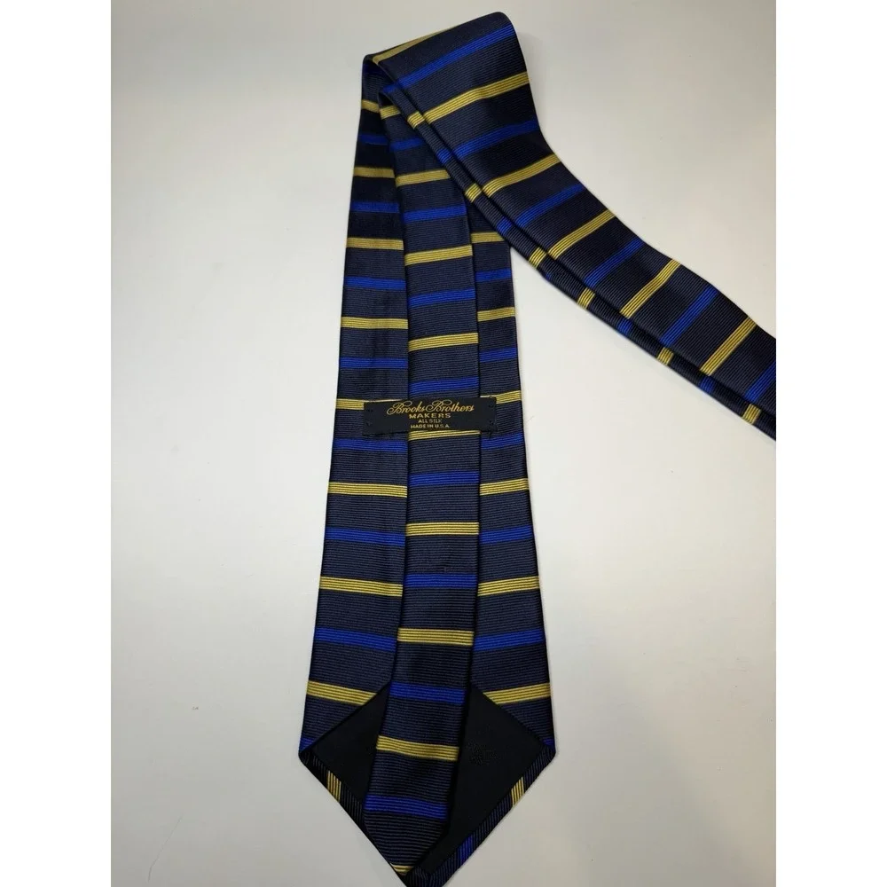 Brooks Brother Blue, Navy, And Yellow Color Tie